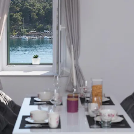 Apartament Lungo Mare, Centar *