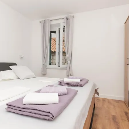 Lungo Mare, Centar * Makarska