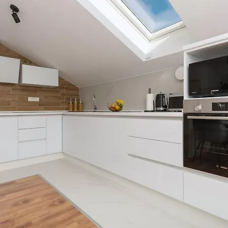 Lungo Mare, Centar * Makarska