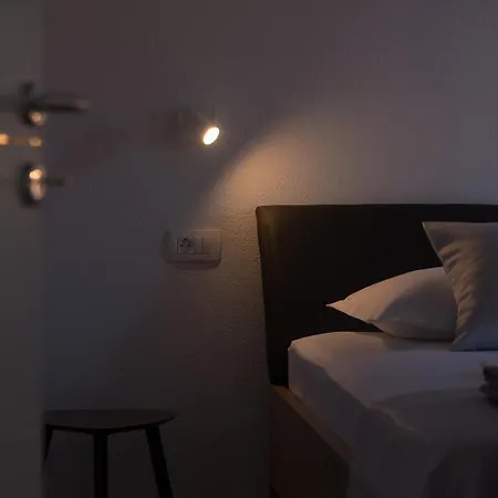 Lungo Mare, Centar * Makarska