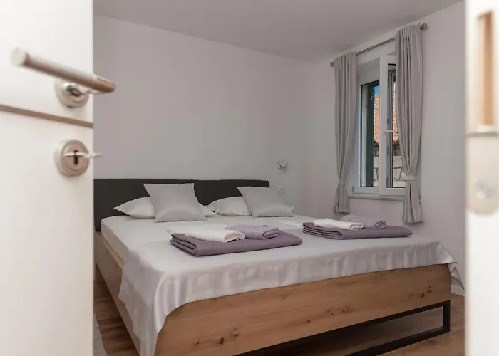 Lejlighed Lungo Mare, Centar